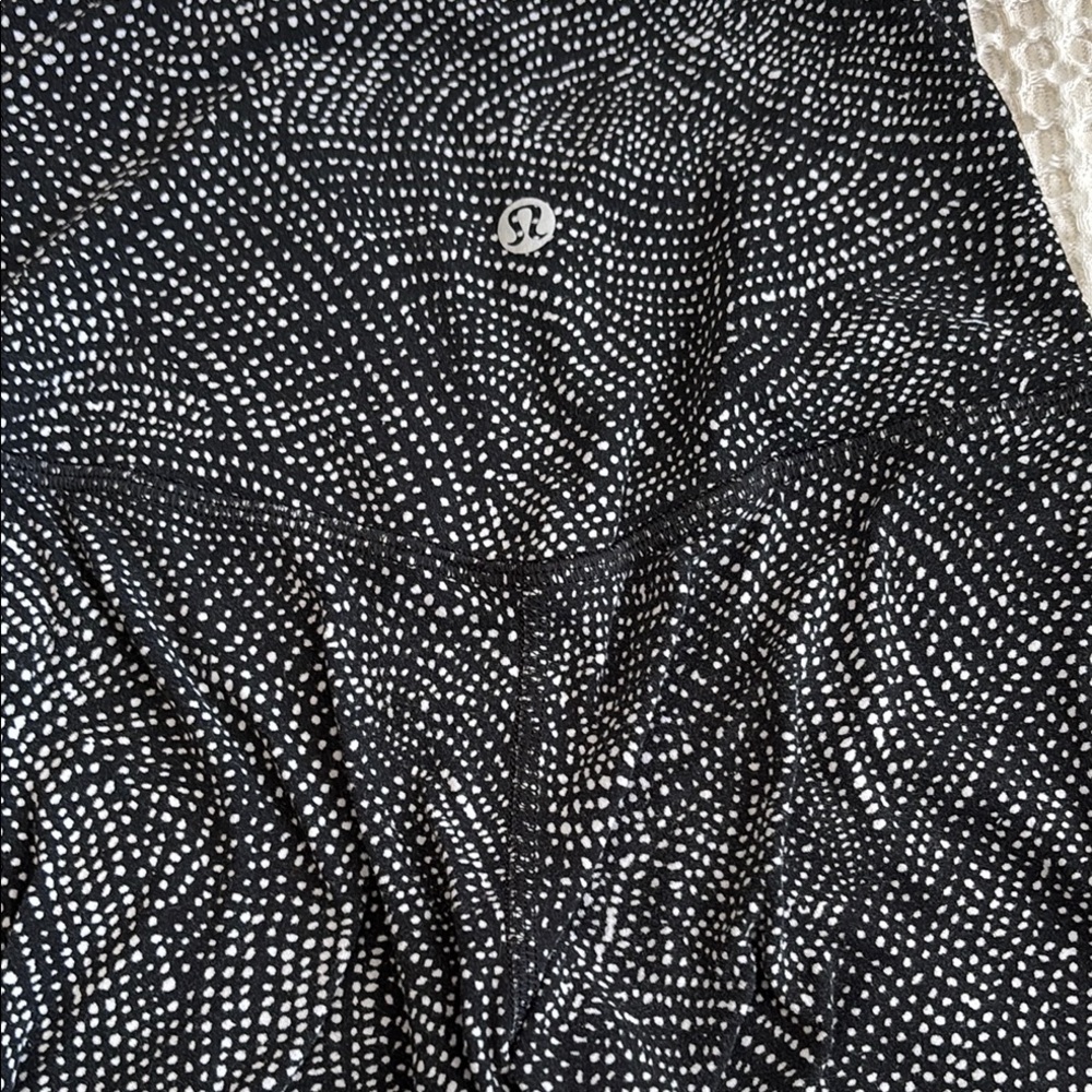 Lululemon Black and White Patterned Leggings